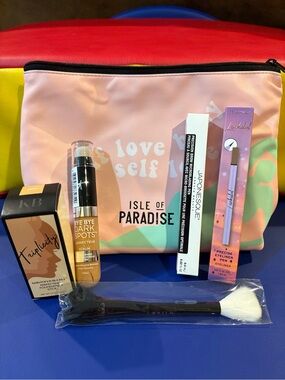 IT Cosmetics, Kristofer Buckle, and Japonesque Makeup Bundle